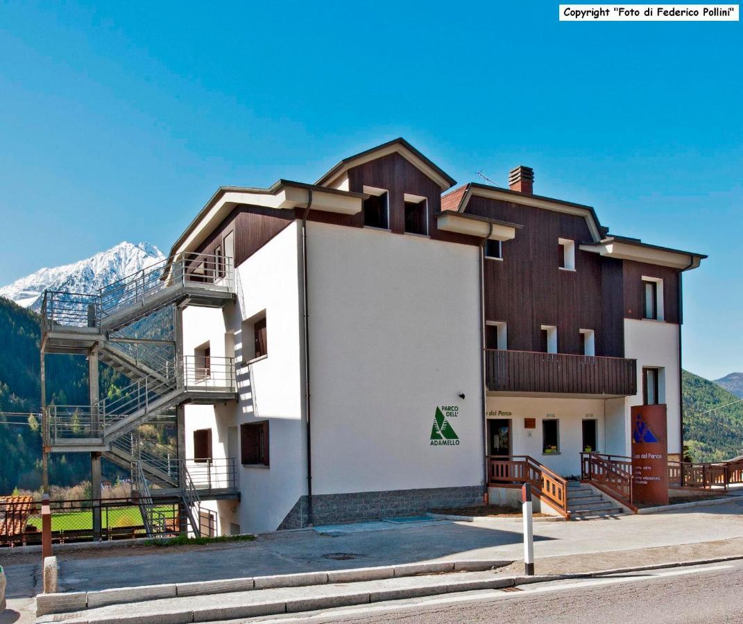 Casa Del Parco Dell'Adamello Di Vezza D'Oglio Hostel Exterior foto